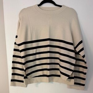 Abercrombie & Fitch Cream and Black Striped Crewneck Sweater